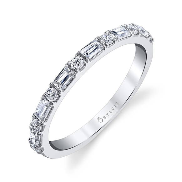 Classic Baguette Round Diamond Band